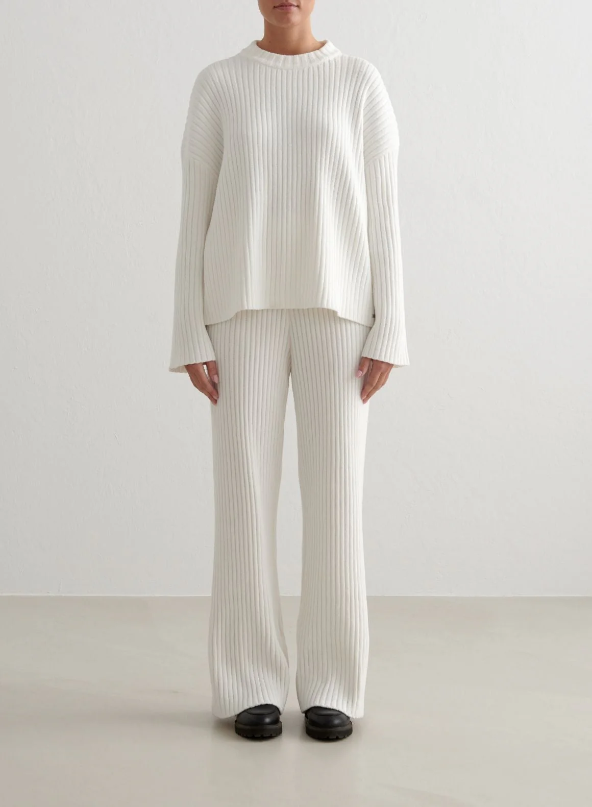 Almond White Rib Knit Pants - Image 3