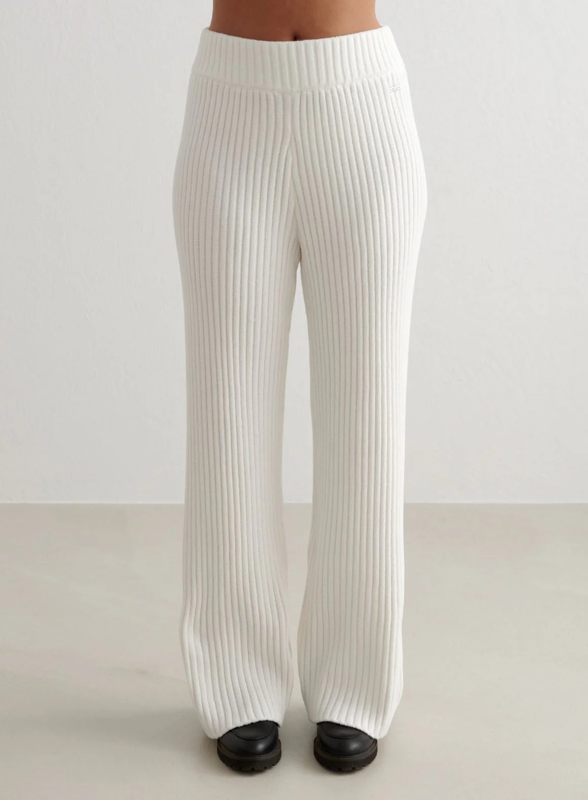 Almond White Rib Knit Pants - Image 5