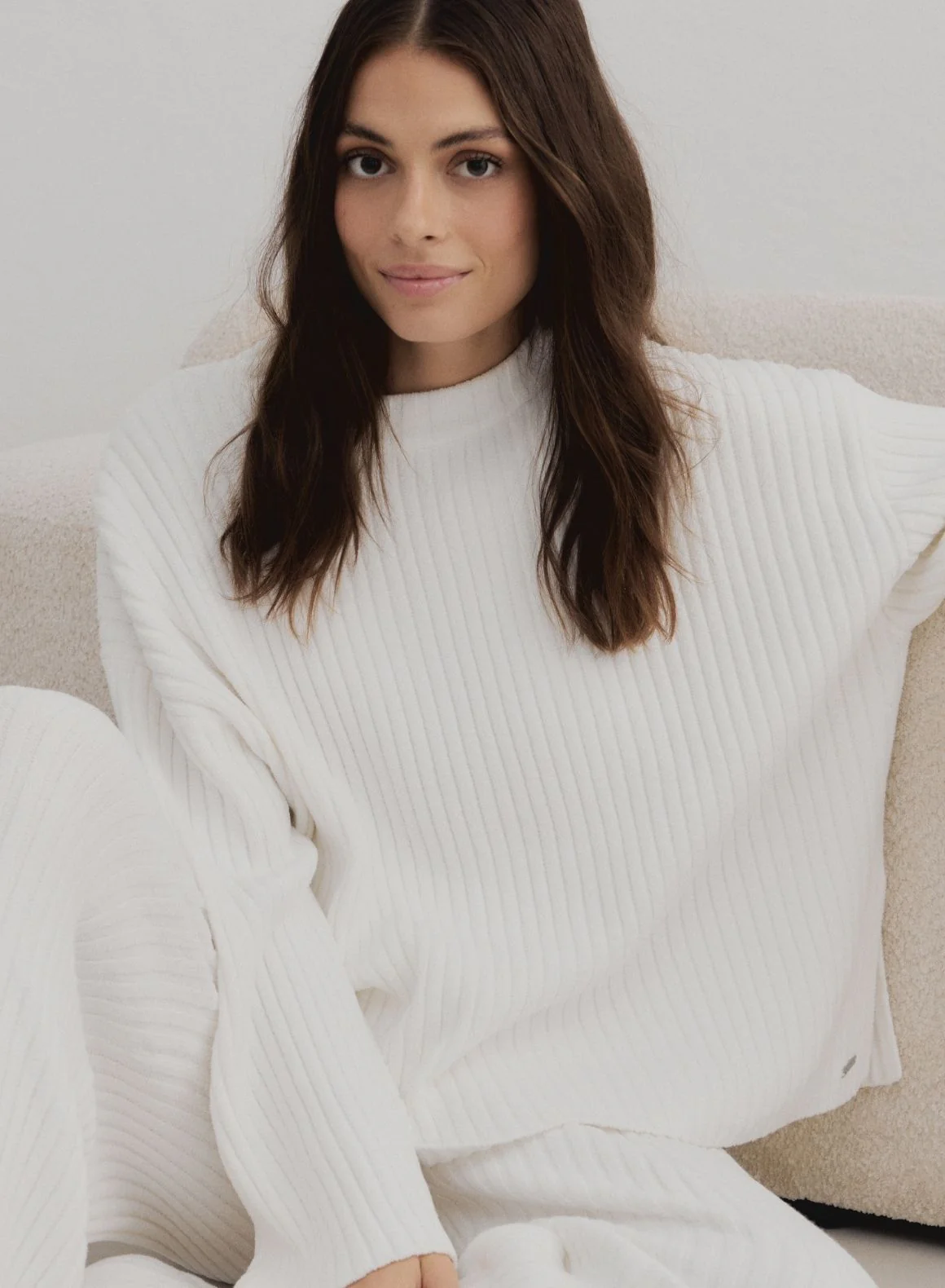 Almond White Rib Knit Sweater & Pants Set - Image 8