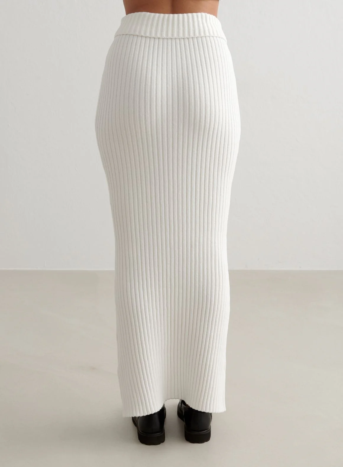 Almond White Rib Knit Sweater & Skirt Set - Image 5