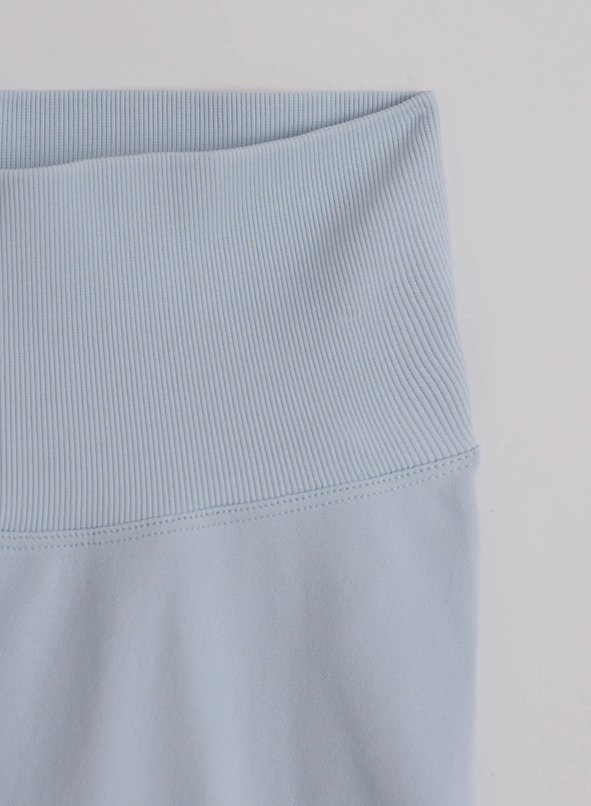 Aura Shape Seamless Hotpants - Image 6