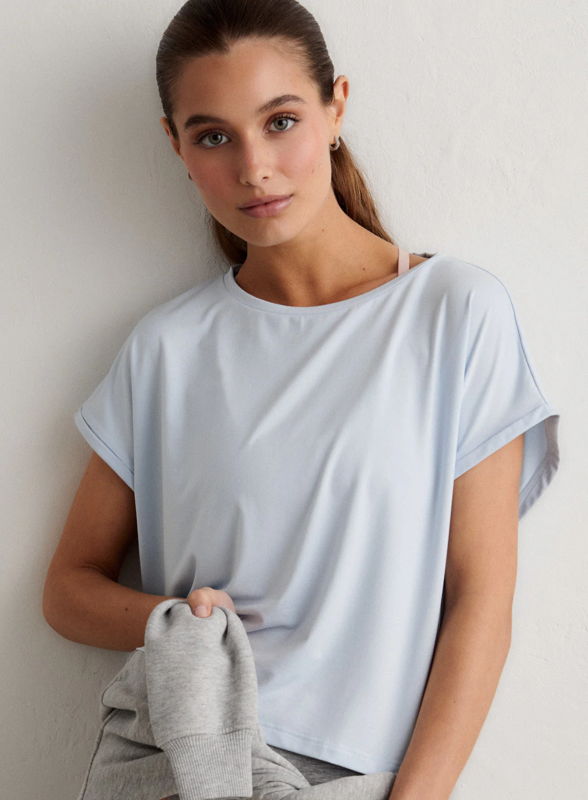 Aura Soft Basic Roll Sleeve Top
