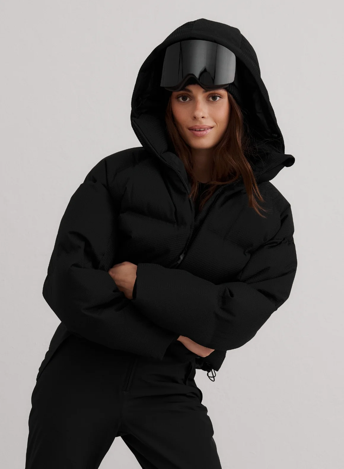 Black Cortina Ski Set - Image 4