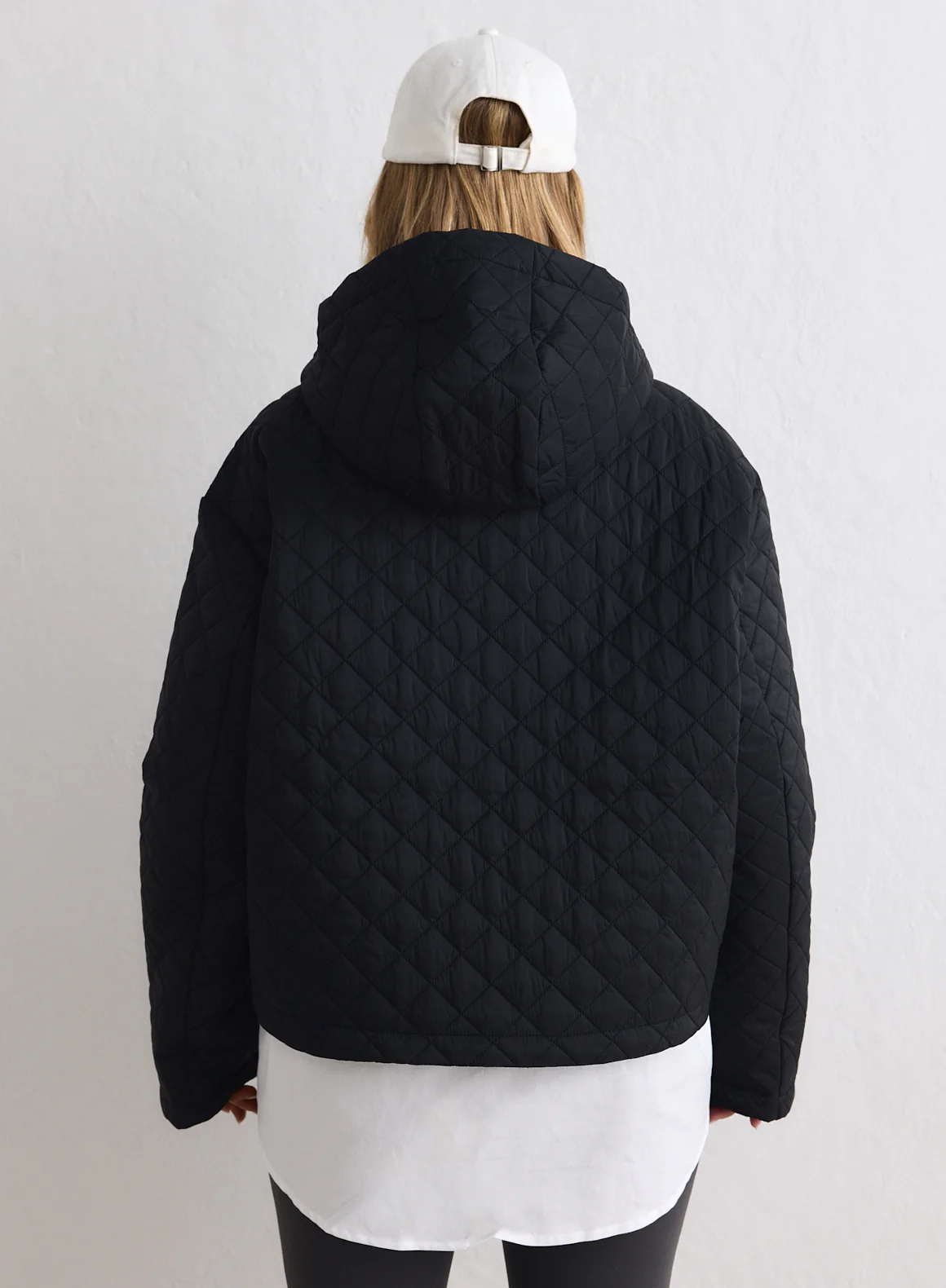 Black Cropped Quilted Anorak - Image 4