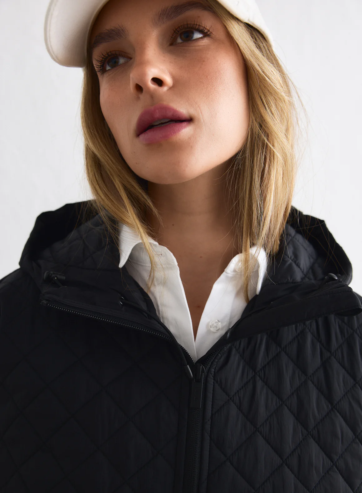 Black Cropped Quilted Anorak - Image 5