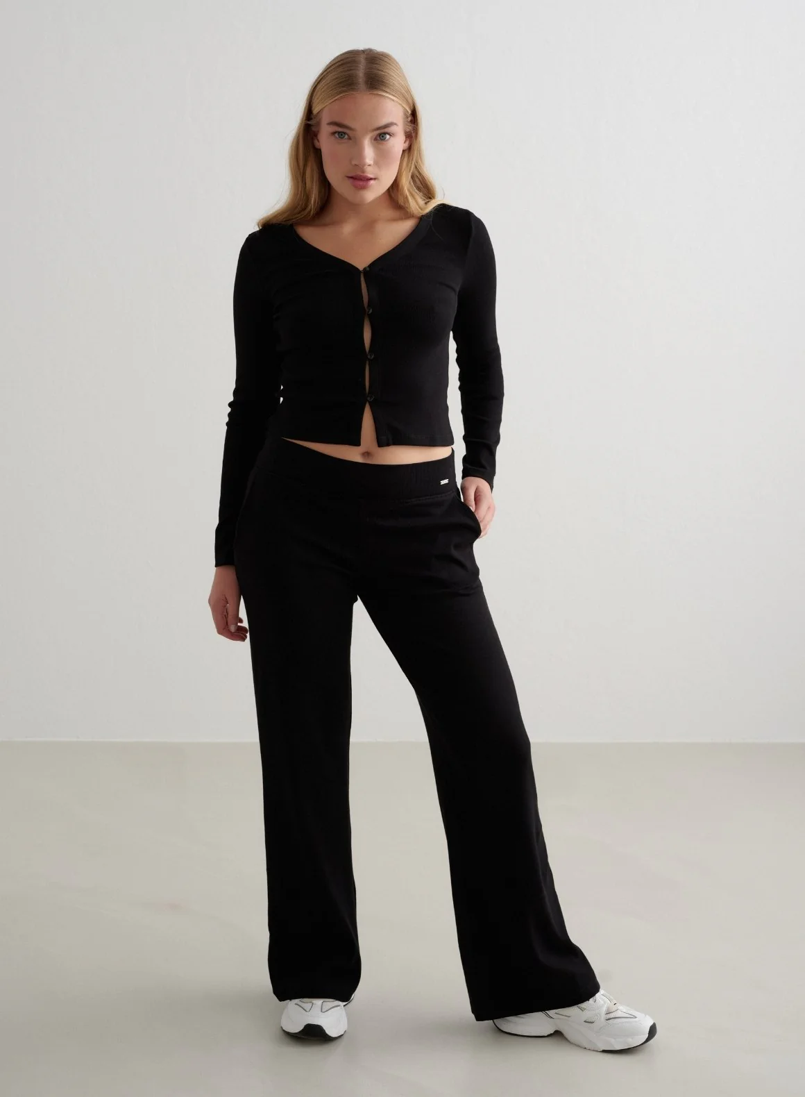 Black Ease Ribbed Cardigan - Image 4