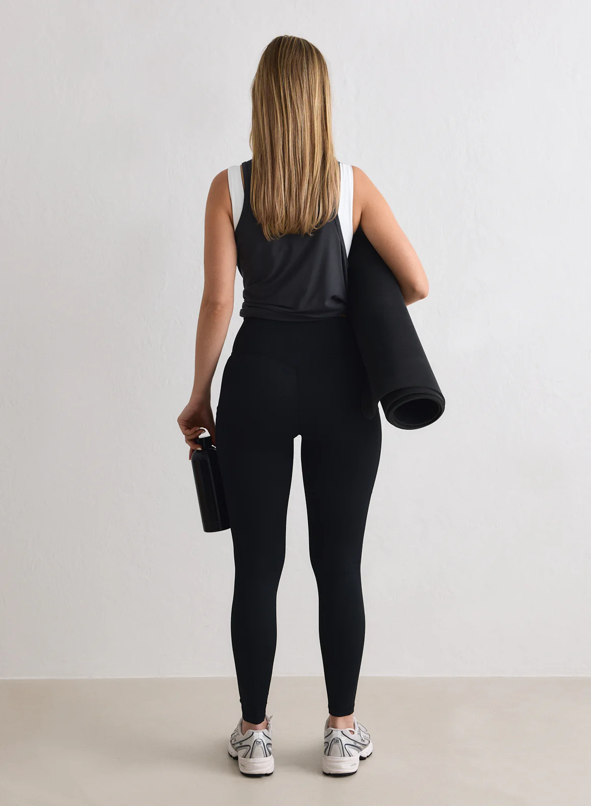 Black Essential Pocket Tights - Image 3