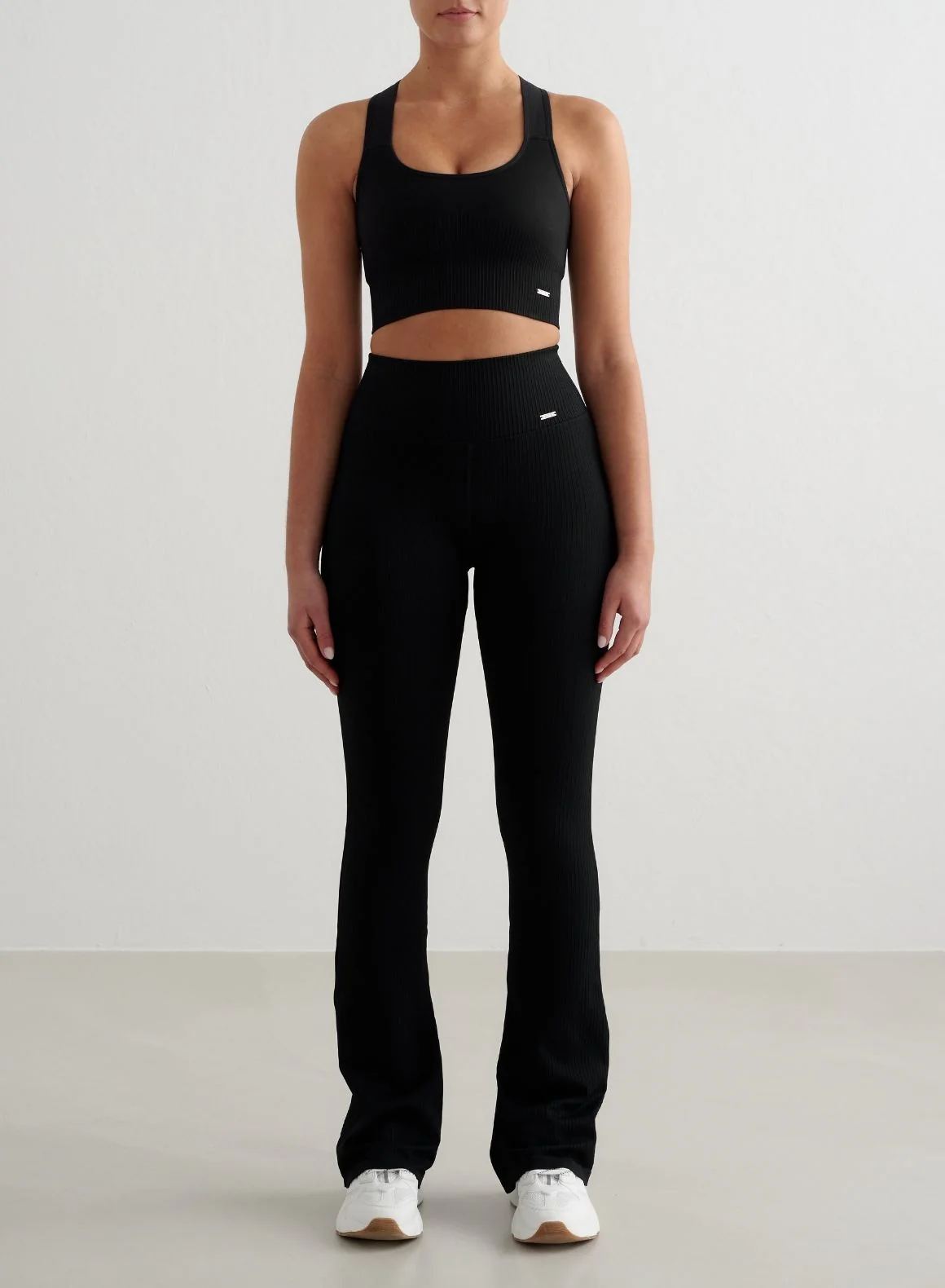 Black Ribbed Seamless High Support Bra - Image 3