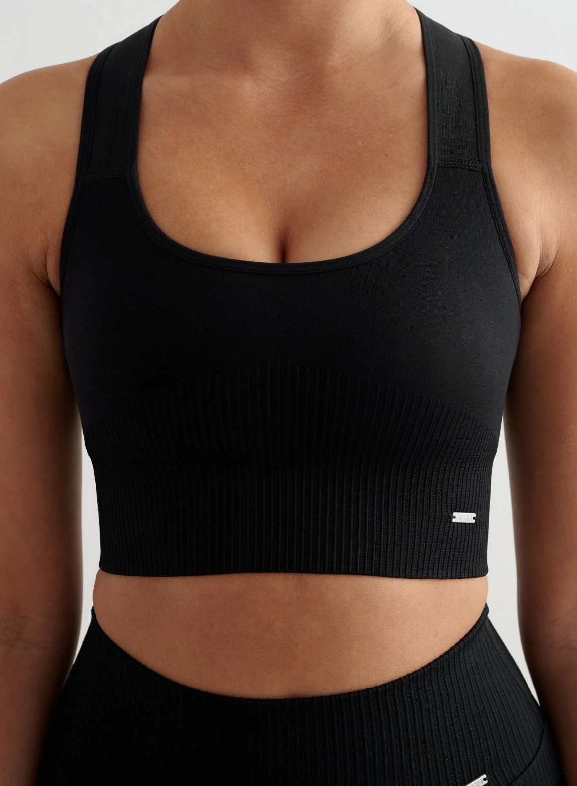 Black Ribbed Seamless High Support Bra - Image 5