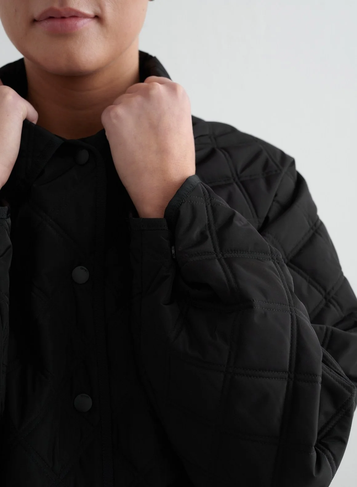 Black Quilted Femme Jacket - Image 7