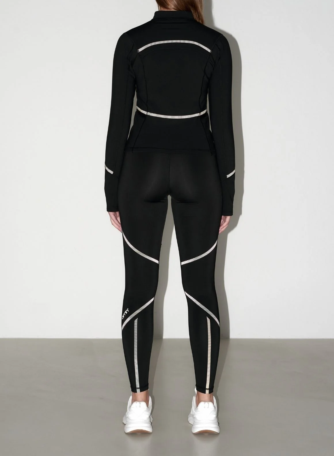 Black Reflective Warming Set