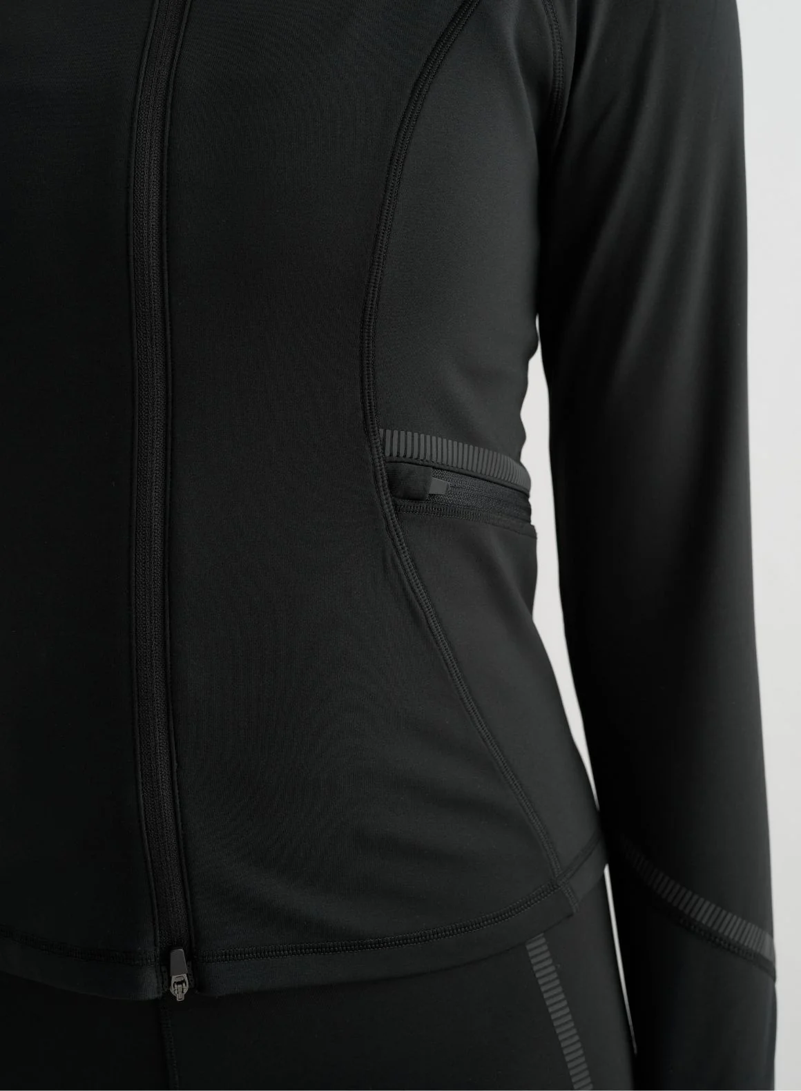 Black Reflective Warming Set - Image 6
