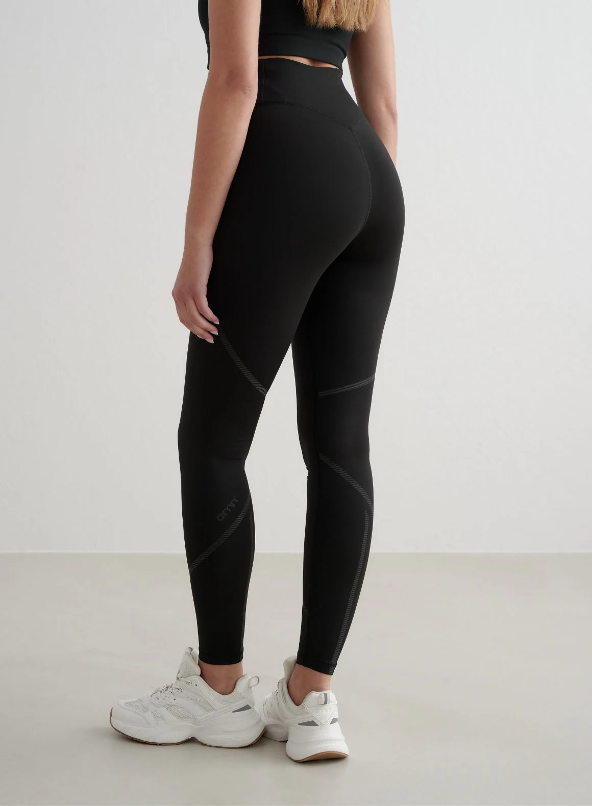 Black Reflective Warming Tights - Image 5