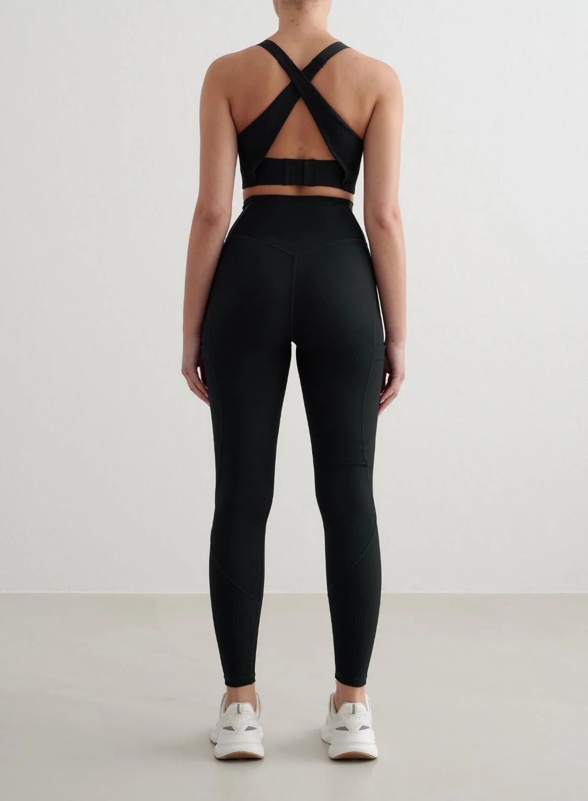 Black Ribbed Performance Pocket Tights - Image 5