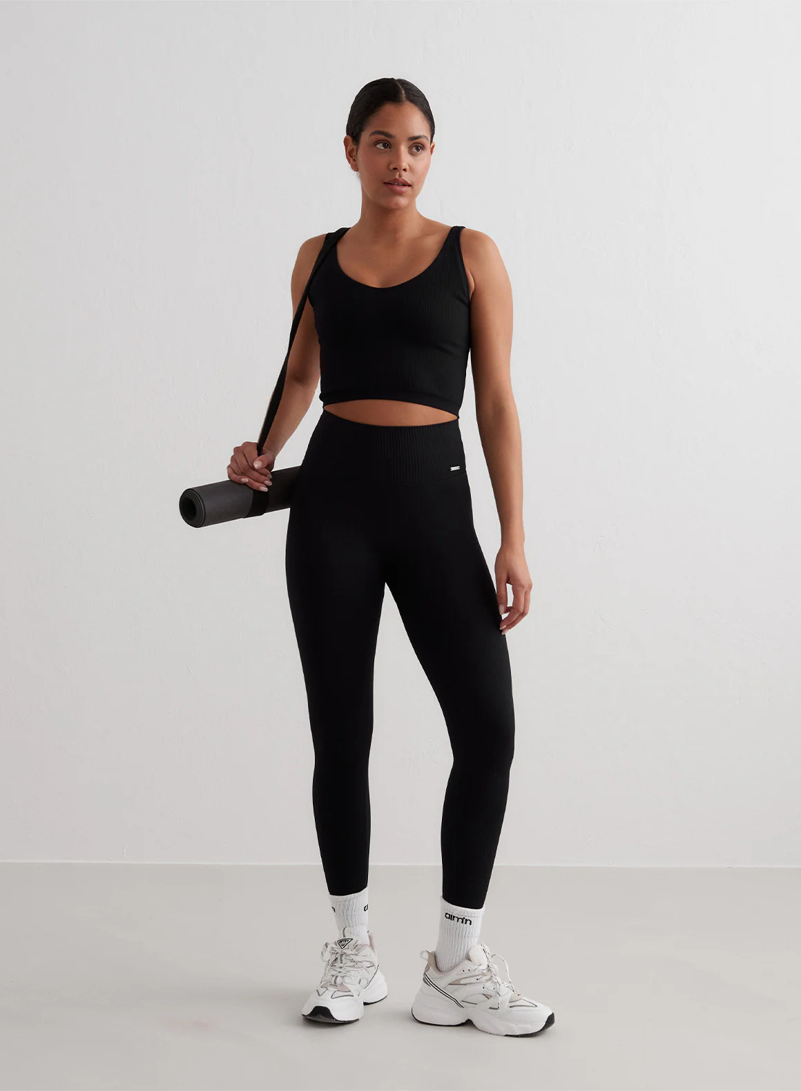 Black Ribbed Seamless Bralette - Image 5