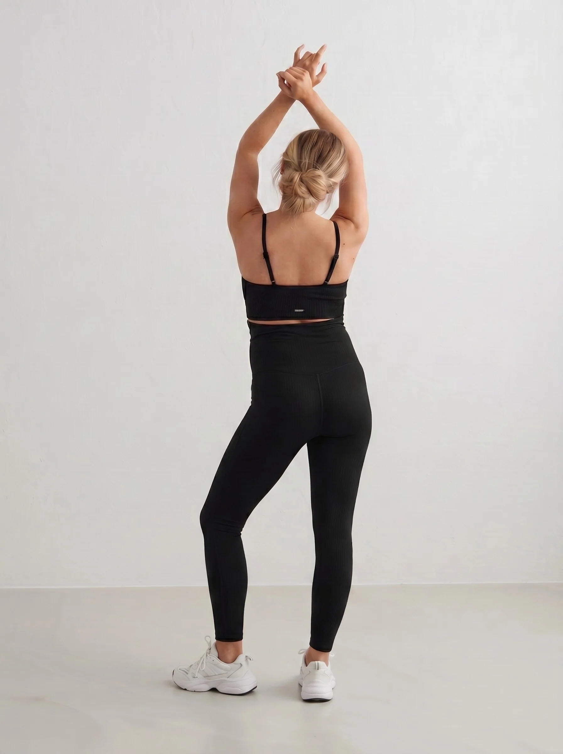 Black Ribbed Seamless Maternity Tights - Image 4