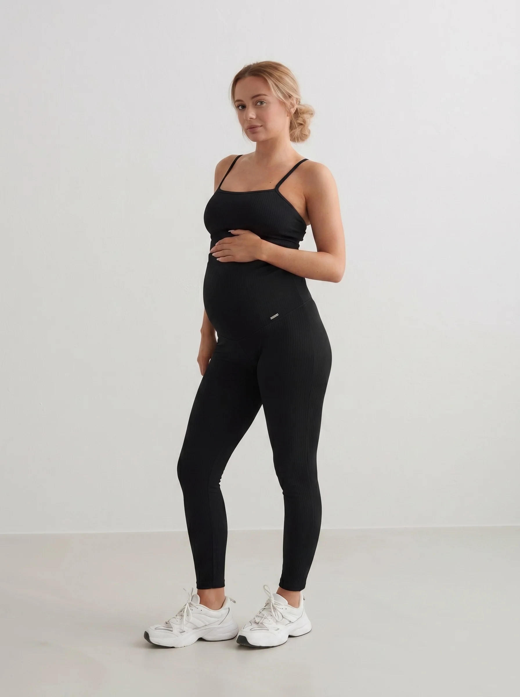 Black Ribbed Seamless Maternity Tights - Image 5