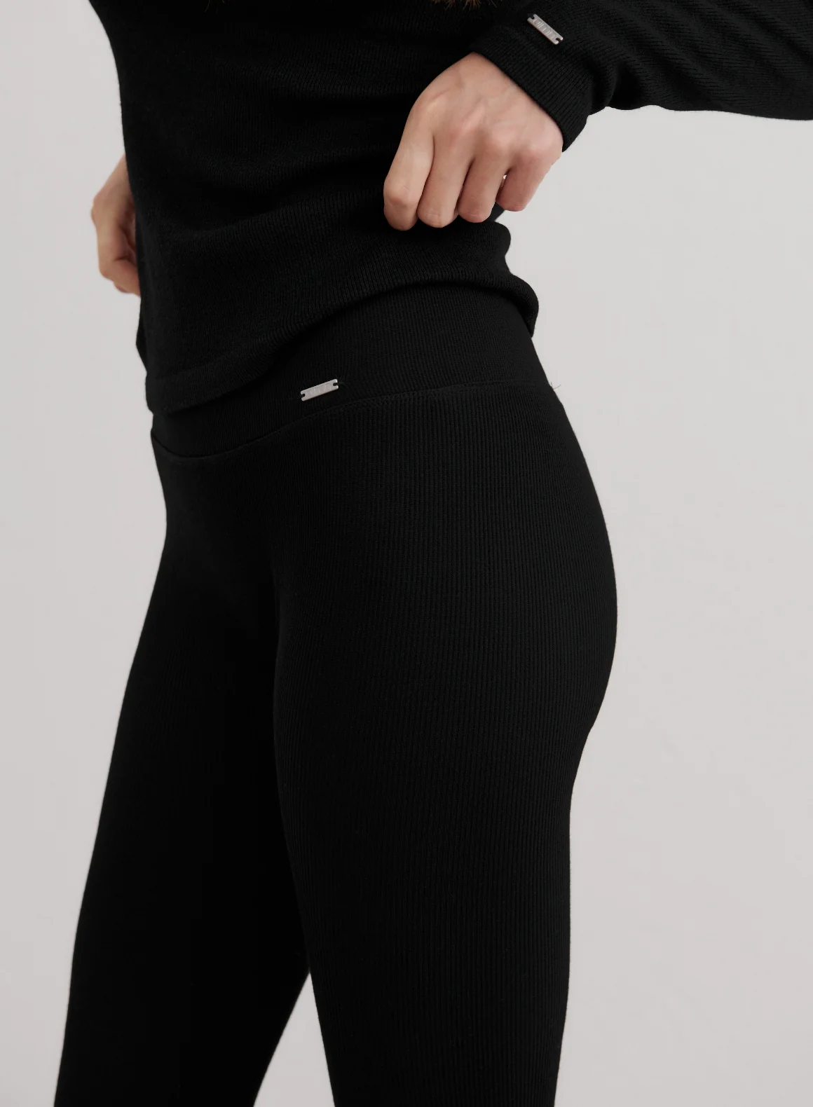 Black Ribbed Wool Set - Image 5