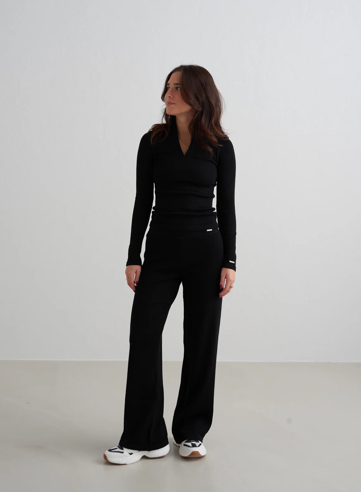 Black Ribbed Wool Wide Pants - Image 13