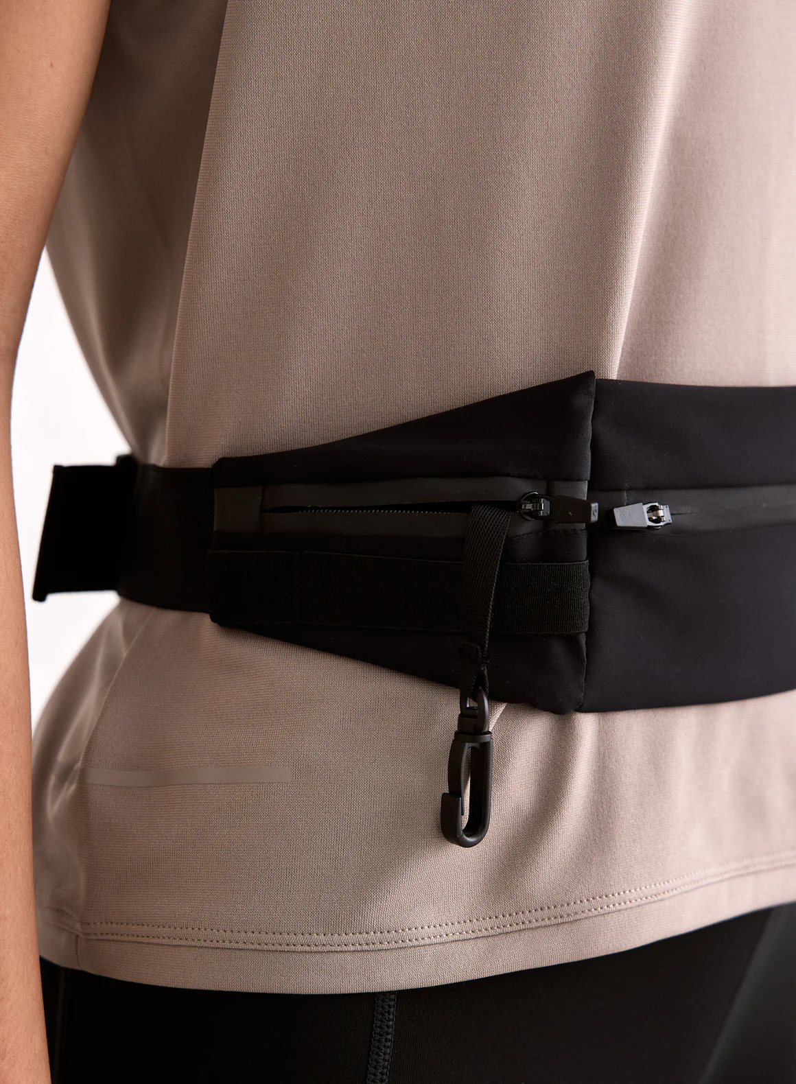 Black Running Belt Bag - Image 2