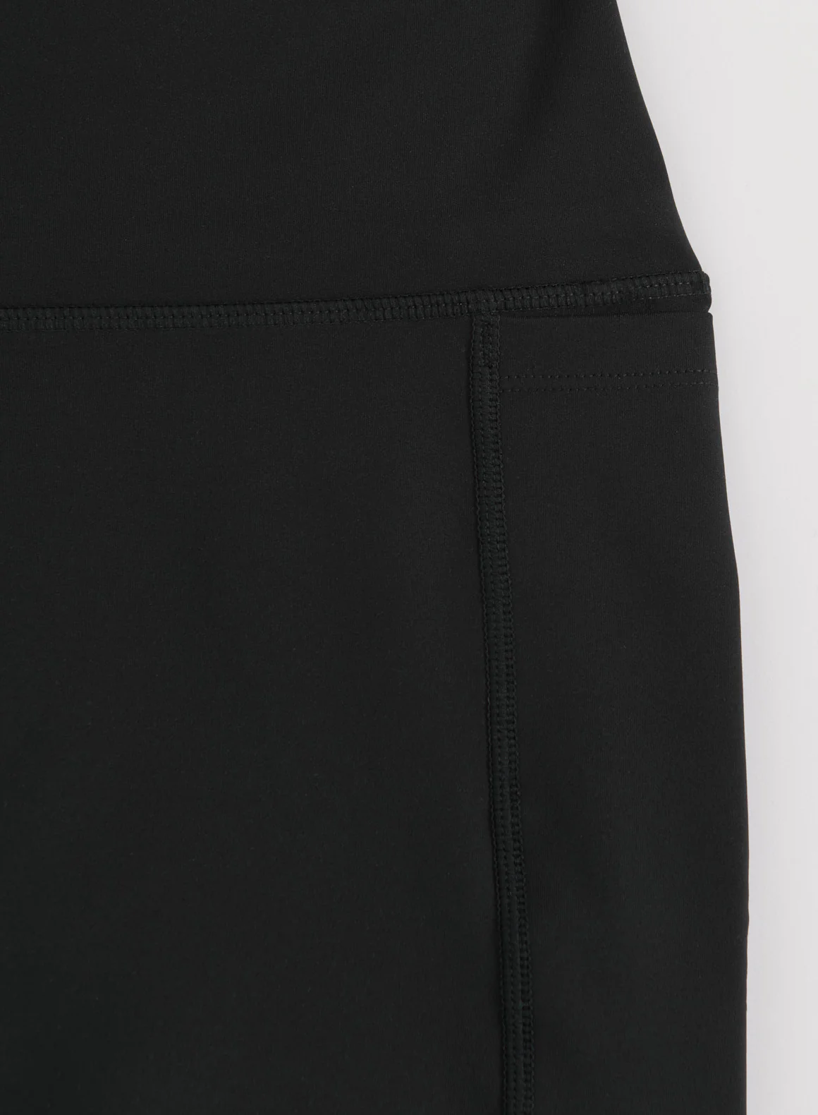 Black Running Midi Biker Shorts - Image 8