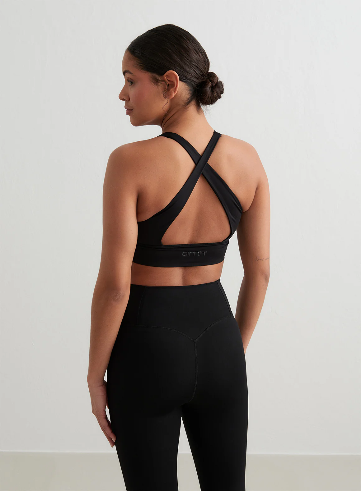 Black Sculpting Crossed Back Bra - Image 5