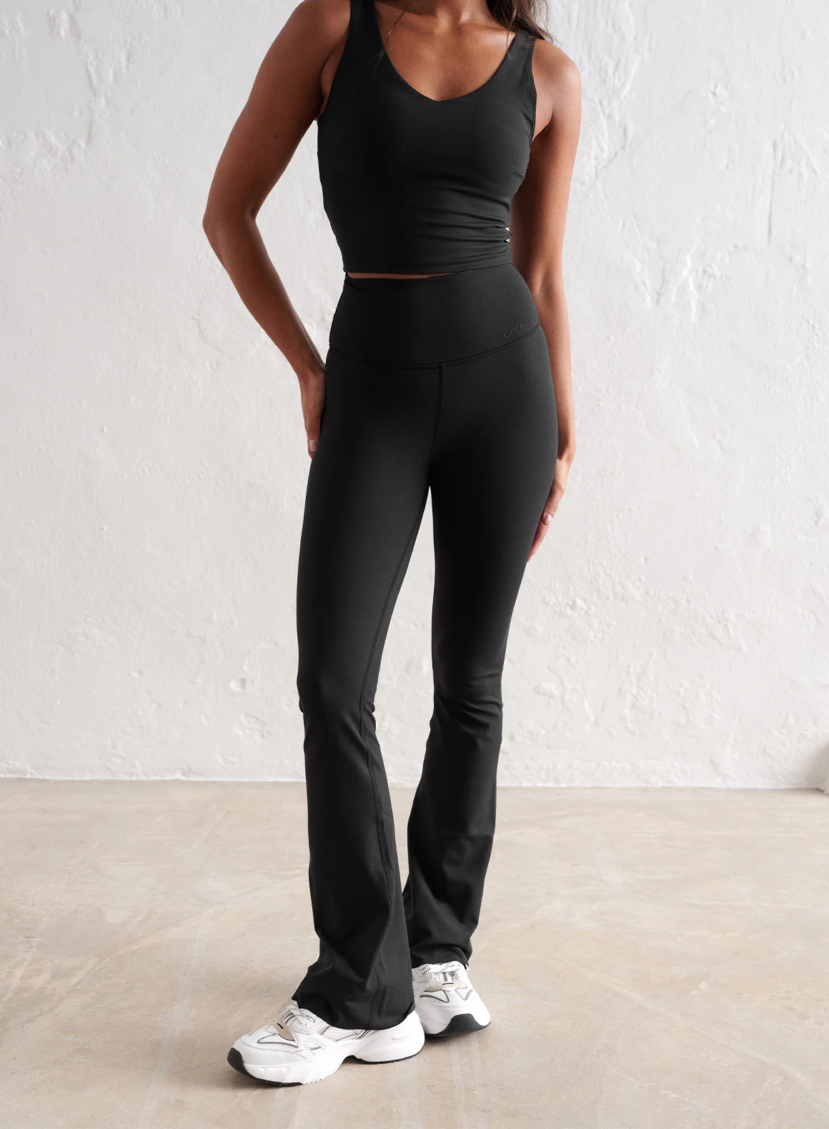 Black Sense Flare Petite Tights - Image 3