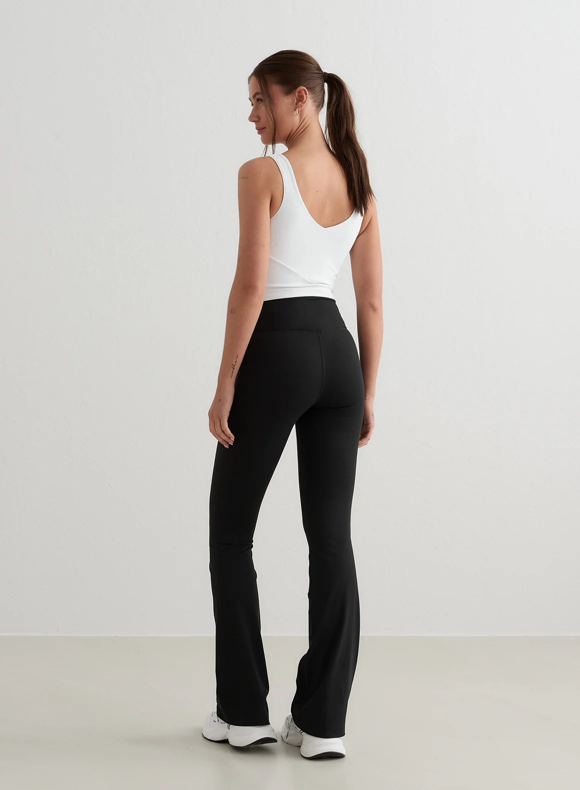 Black Sense Flare Tights - Image 110