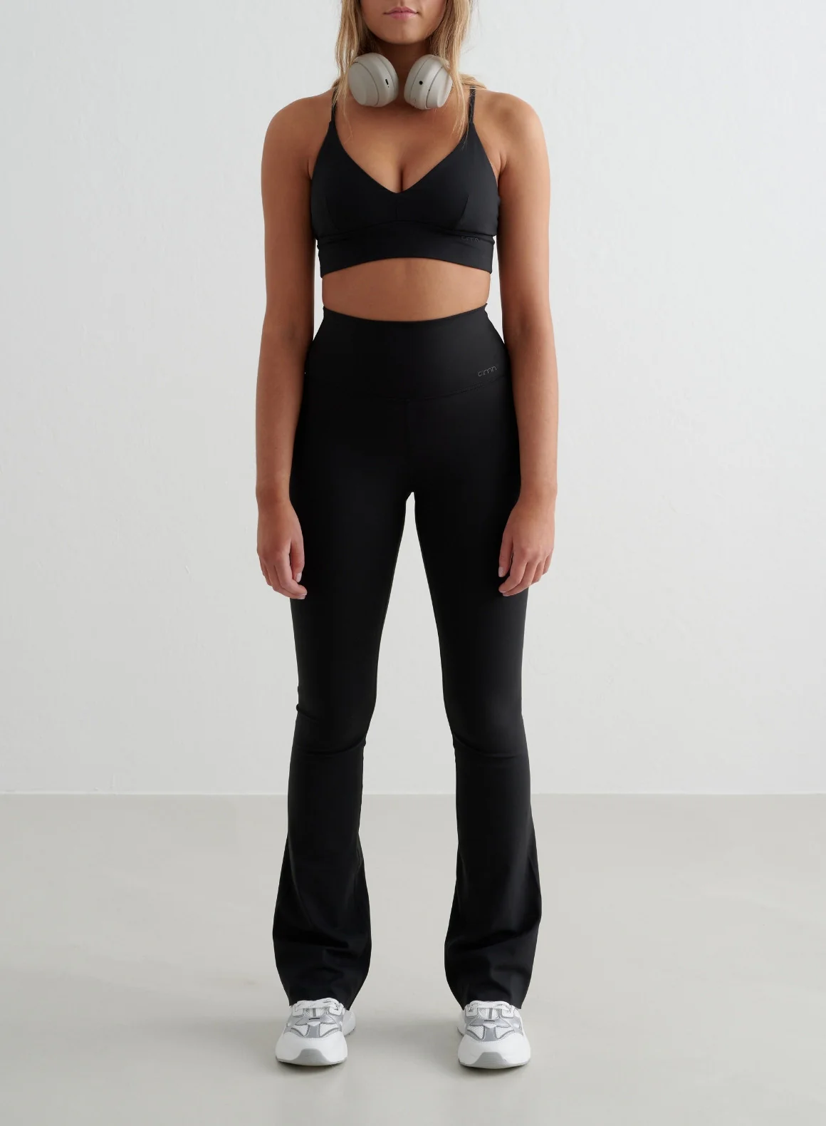 Black Sense Flare Tights - Image 28