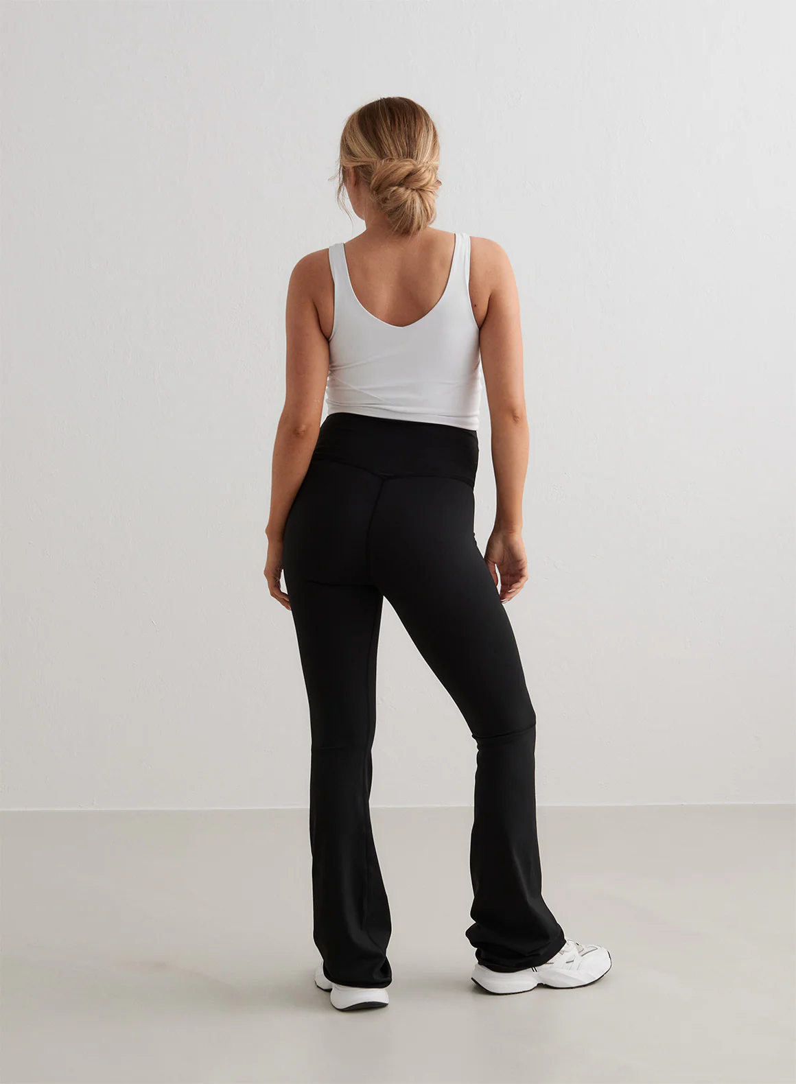 Black Sense Maternity Flare Tights - Image 6