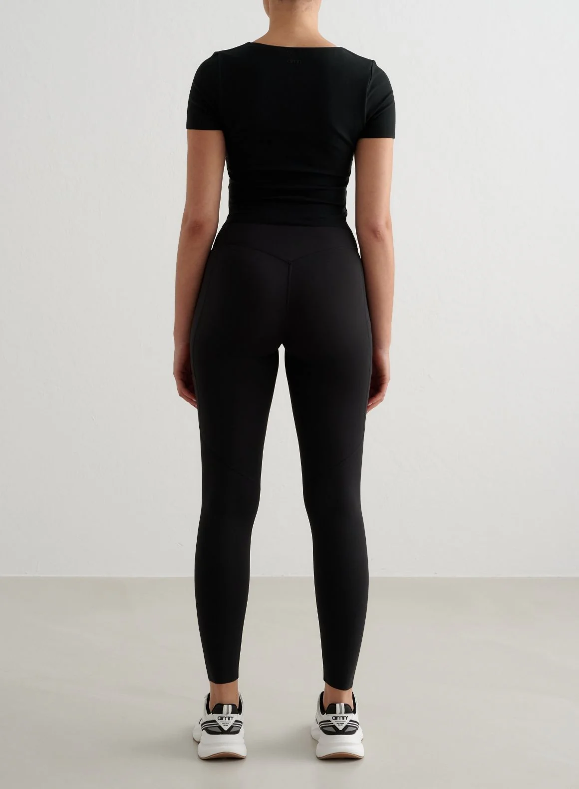 Black Sense Pocket Tights - Image 2