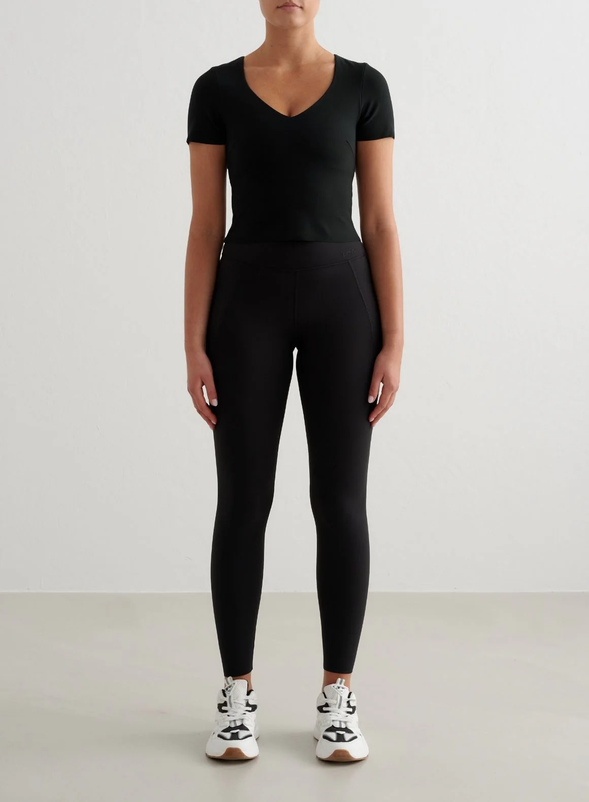 Black Sense Pocket Tights - Image 3