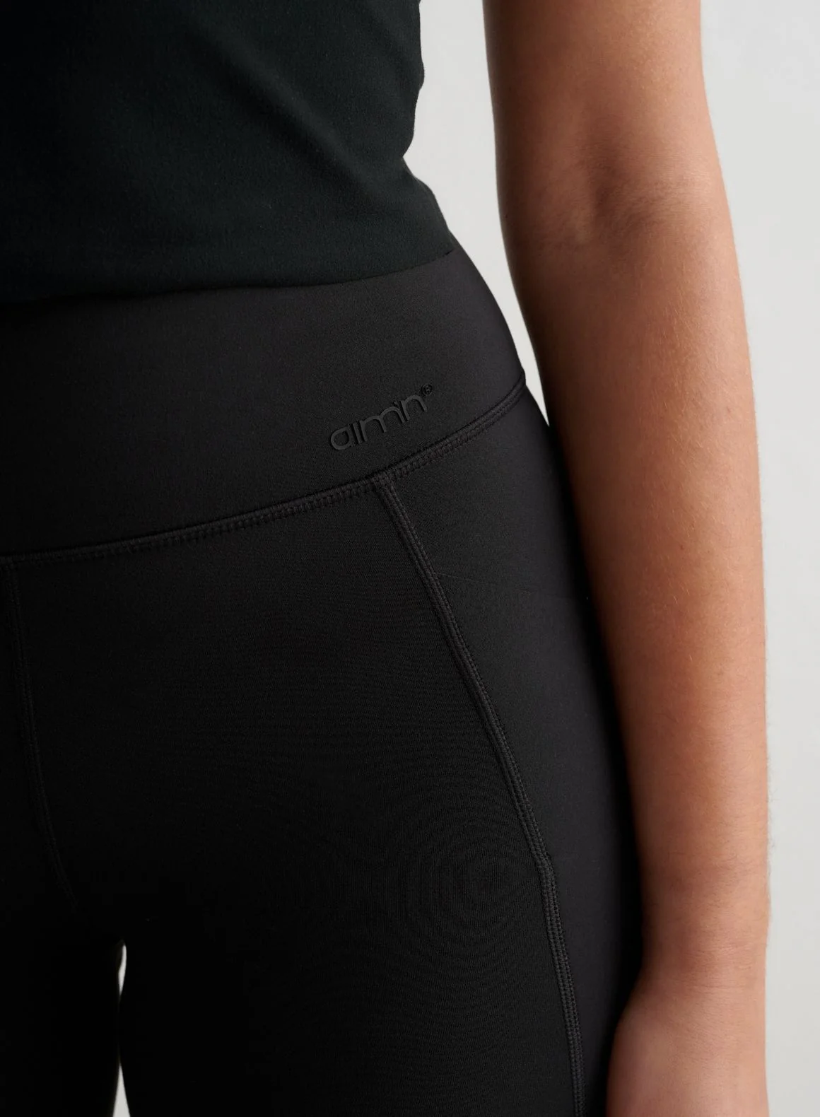 Black Sense Pocket Tights - Image 6