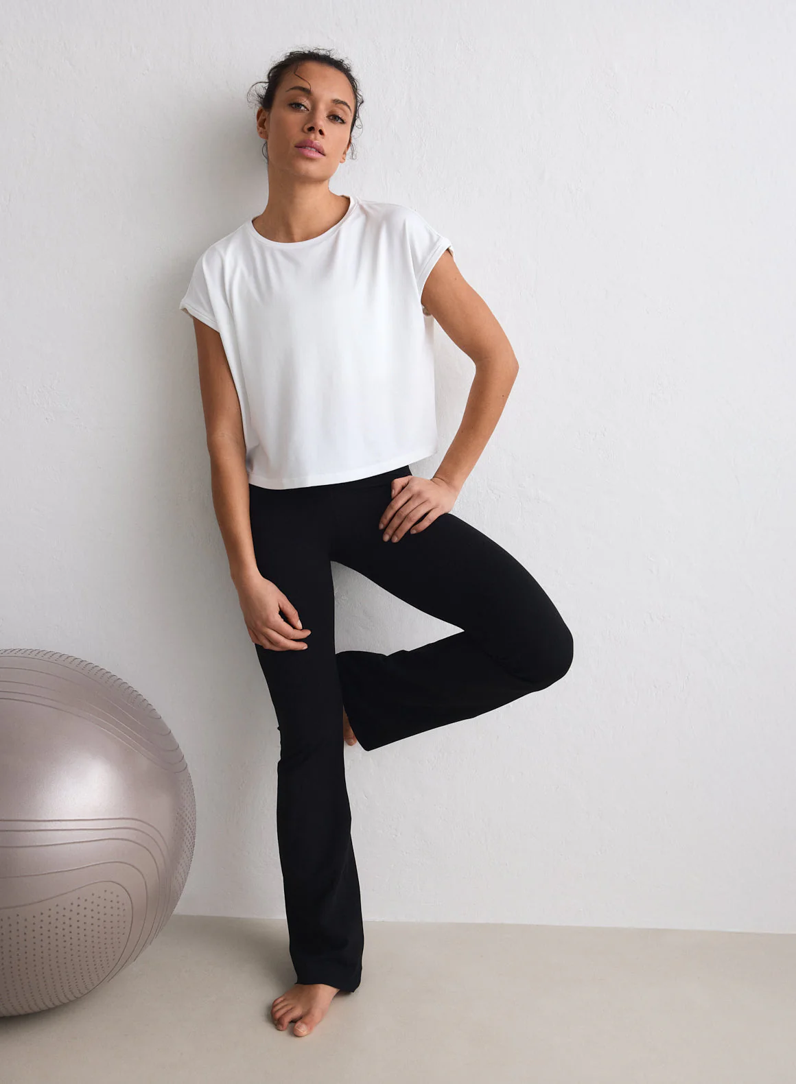 Black Sense Regular Waist Flare Tights - Image 2