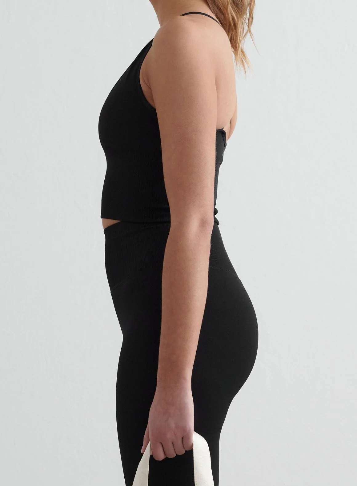 Black Shape Seamless Cross Back Bralette - Image 6