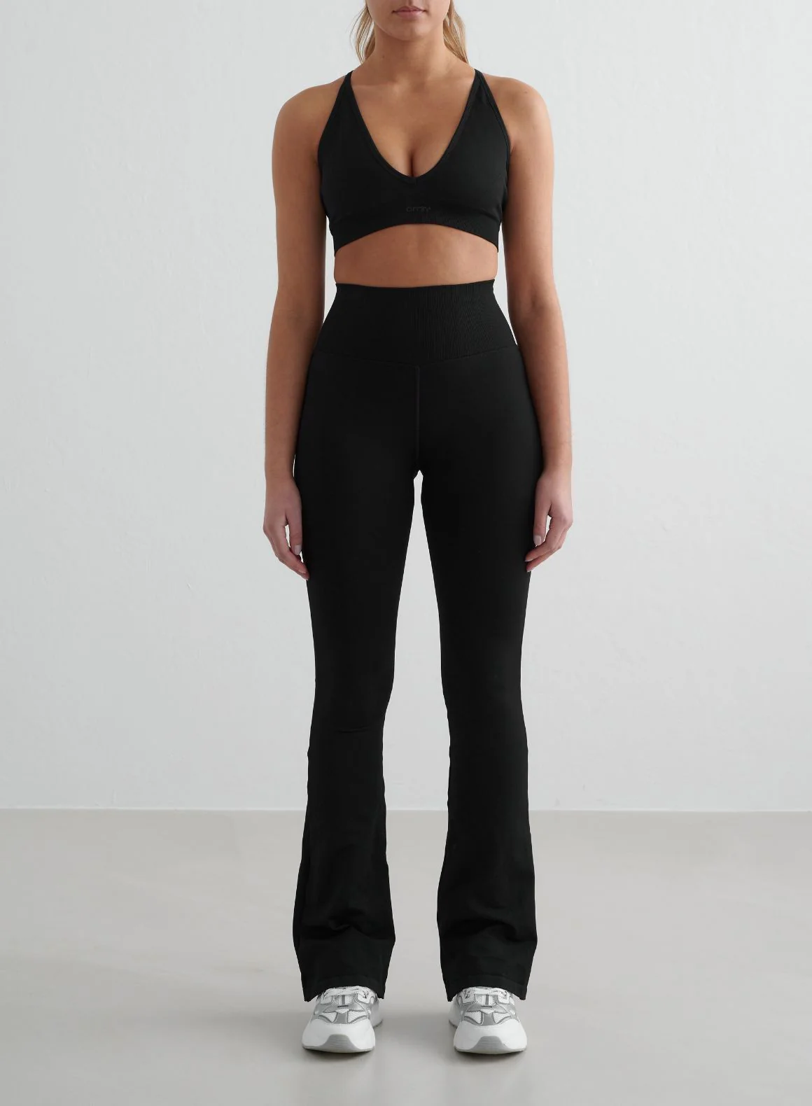 Black Shape Seamless Flare Tights & Cross Back Bra Set
