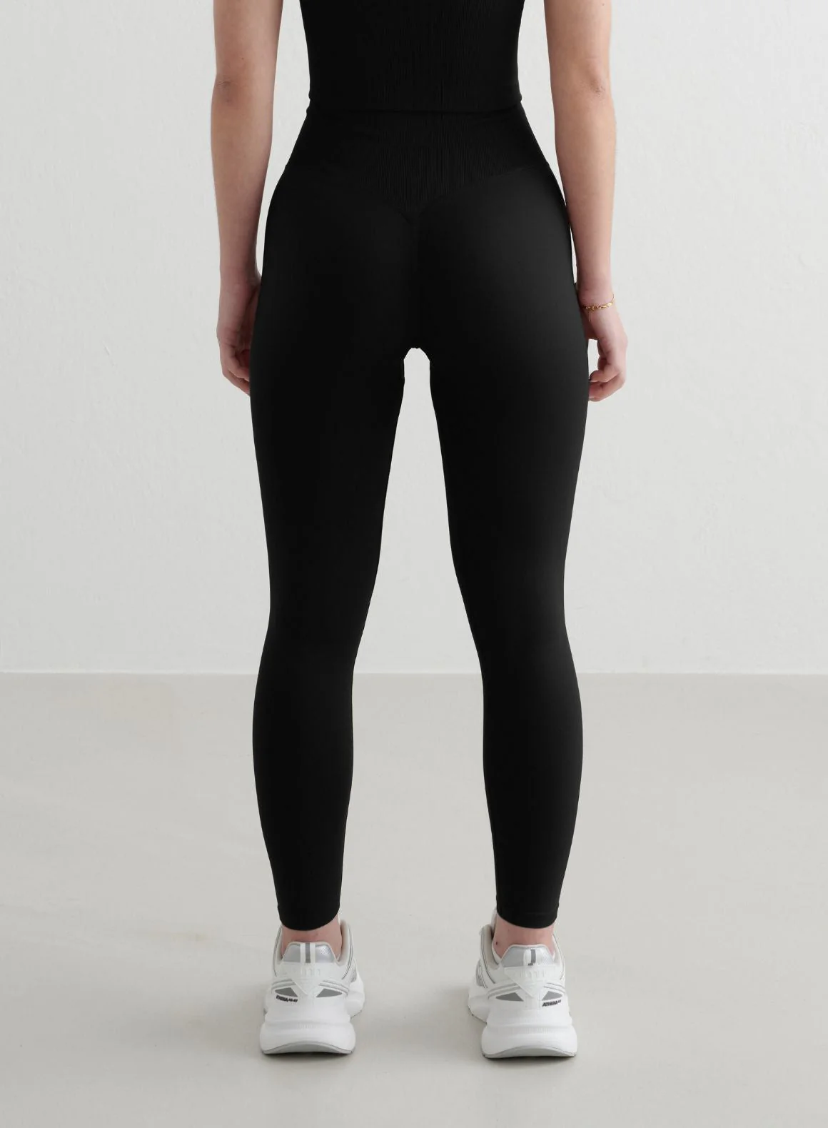 Black Shape Seamless Petite Tights - Image 2