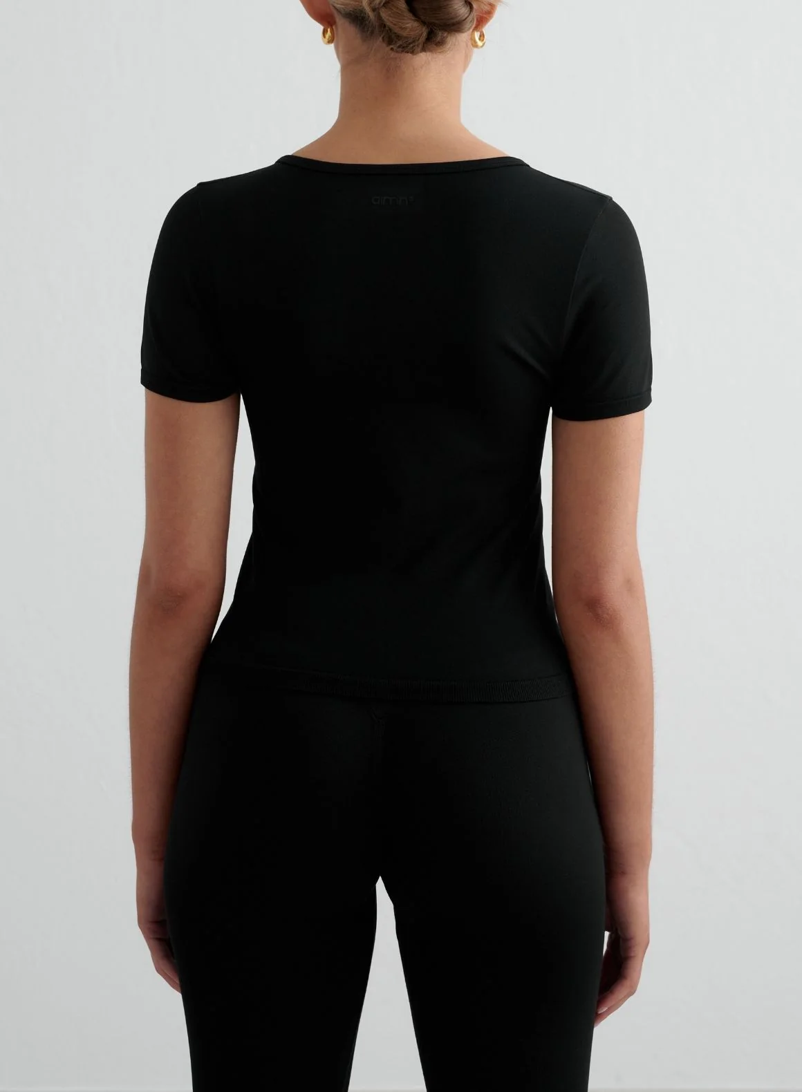 Black Shape Seamless Short Sleeve - Image 2