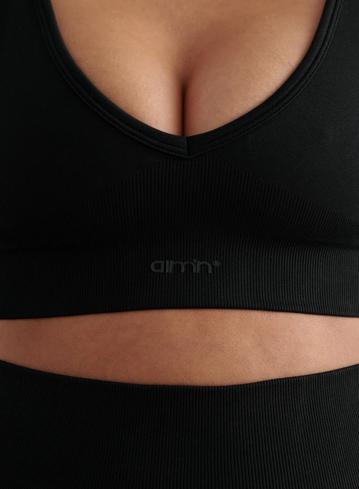 Black Shape Seamless Tights & Deep Cut Bra Set - Image 6