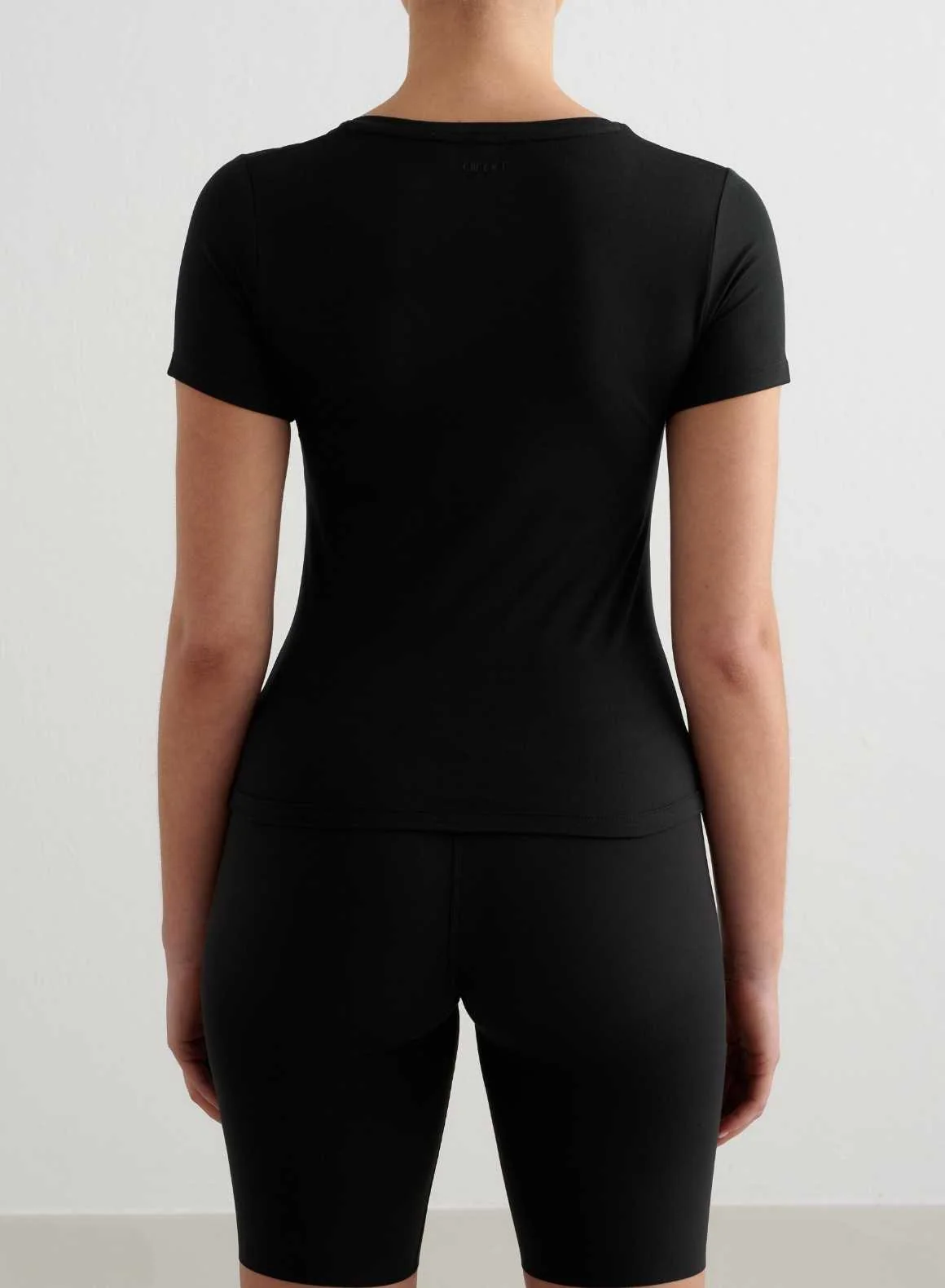 Black Soft Basic V-neck Short Sleeve - Image 2