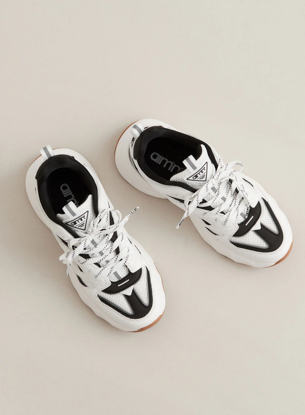 Black/White Athena 100 - Image 7
