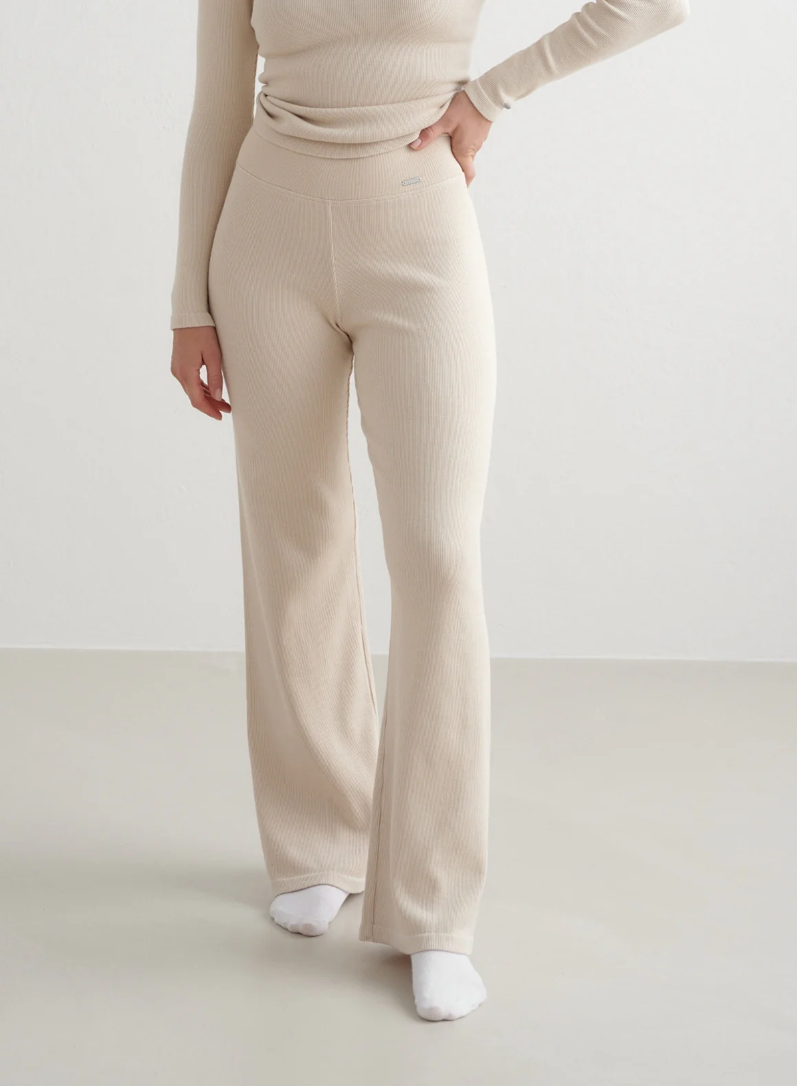 Café Au Lait Ribbed Wool Wide Pants - Image 116