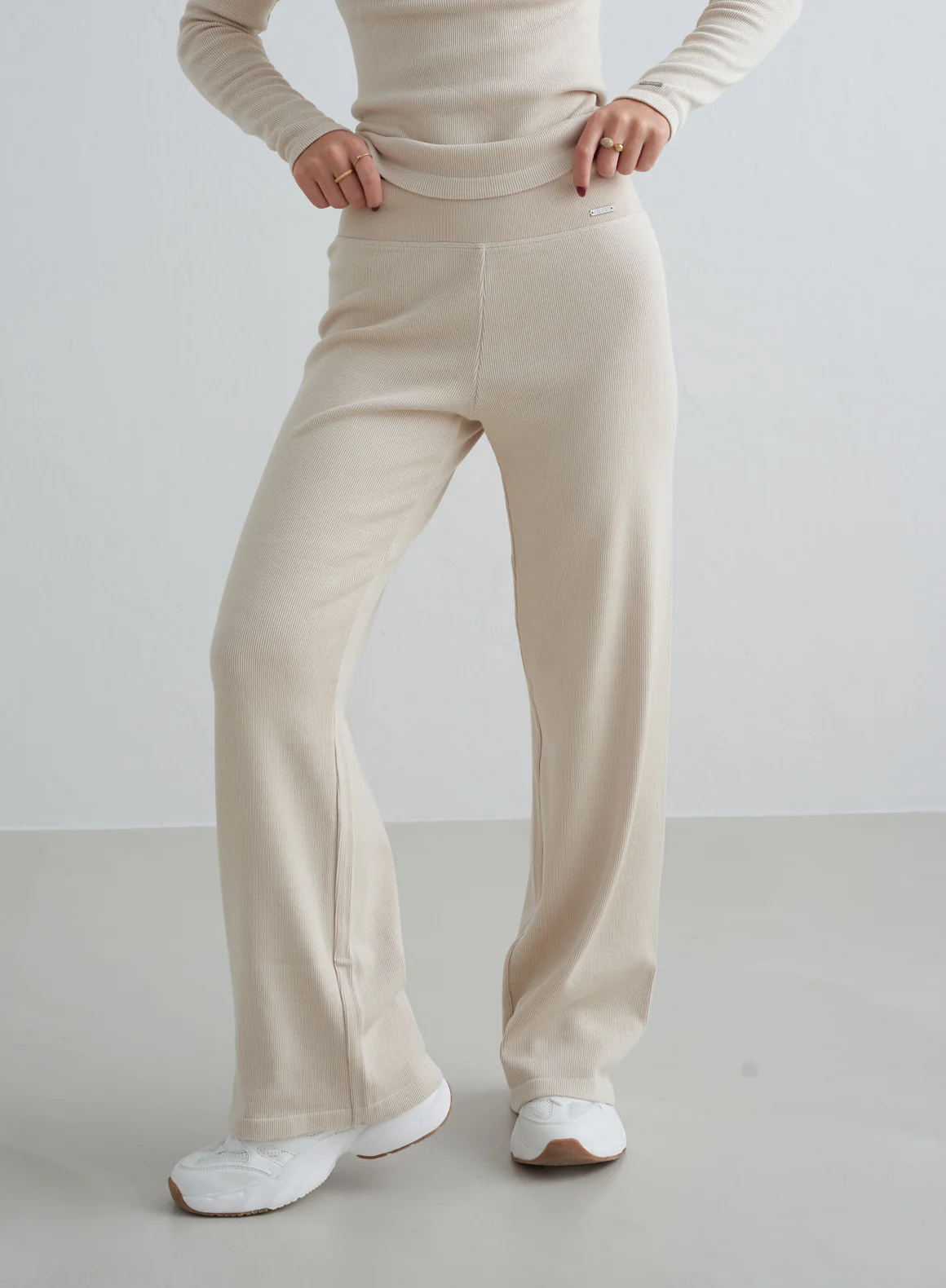 Café Au Lait Ribbed Wool Wide Pants - Image 123