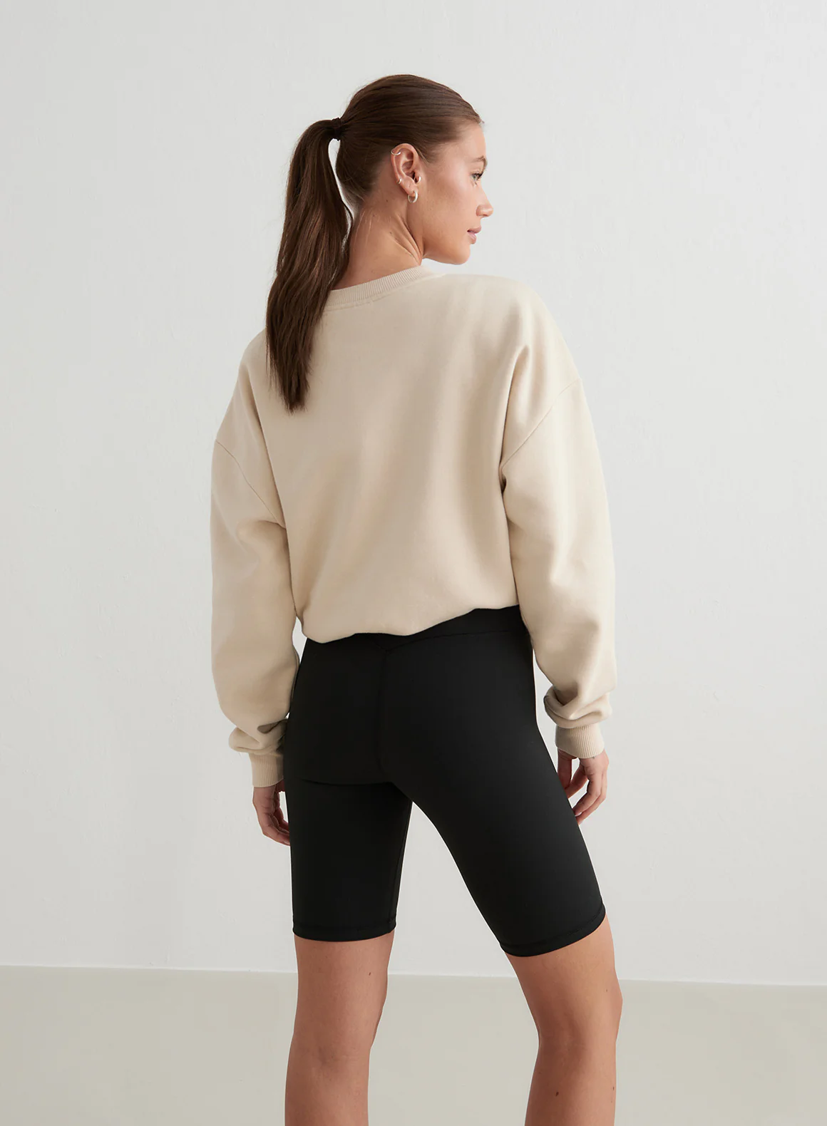 Café Au Lait Serif Sweatshirt - Image 5