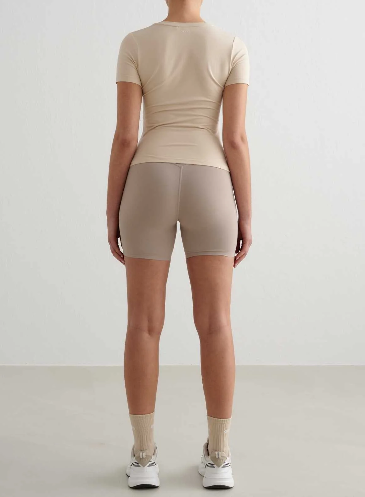 Café Au Lait Soft Basic V-neck Short Sleeve - Image 4