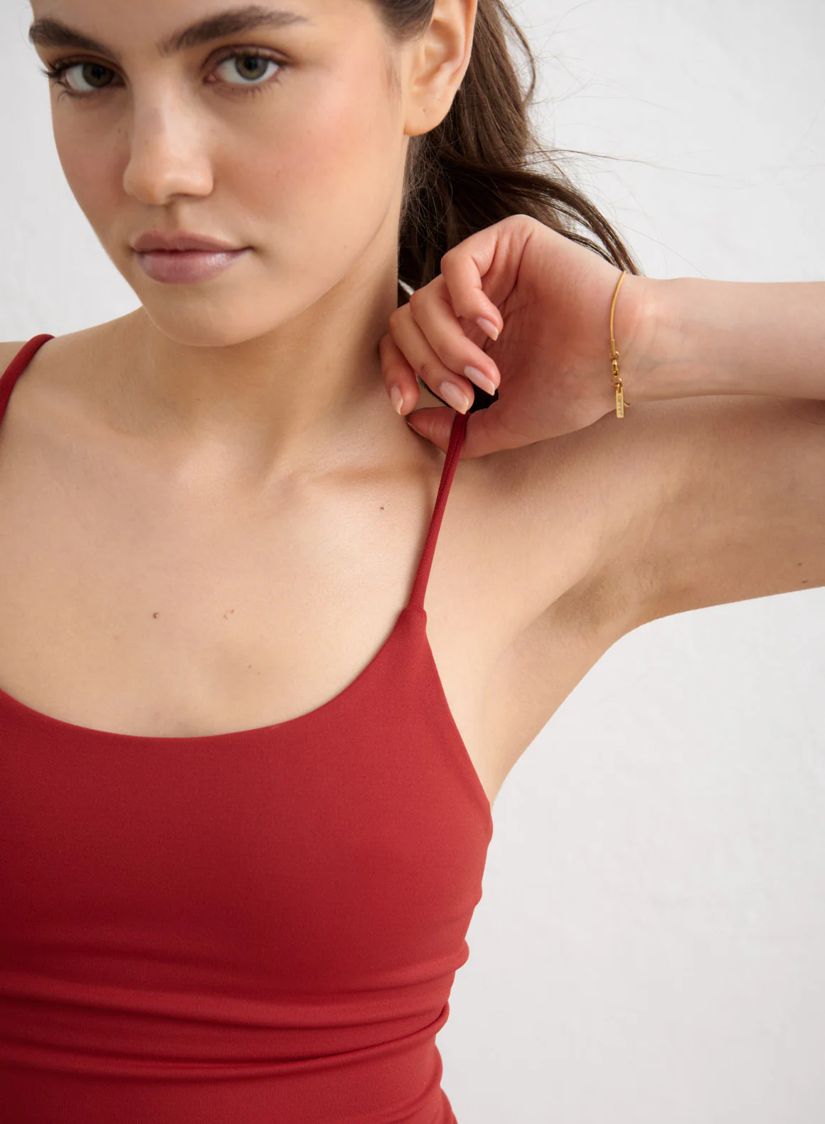 Cayenne Shape Seamless Strap Singlet - Image 5
