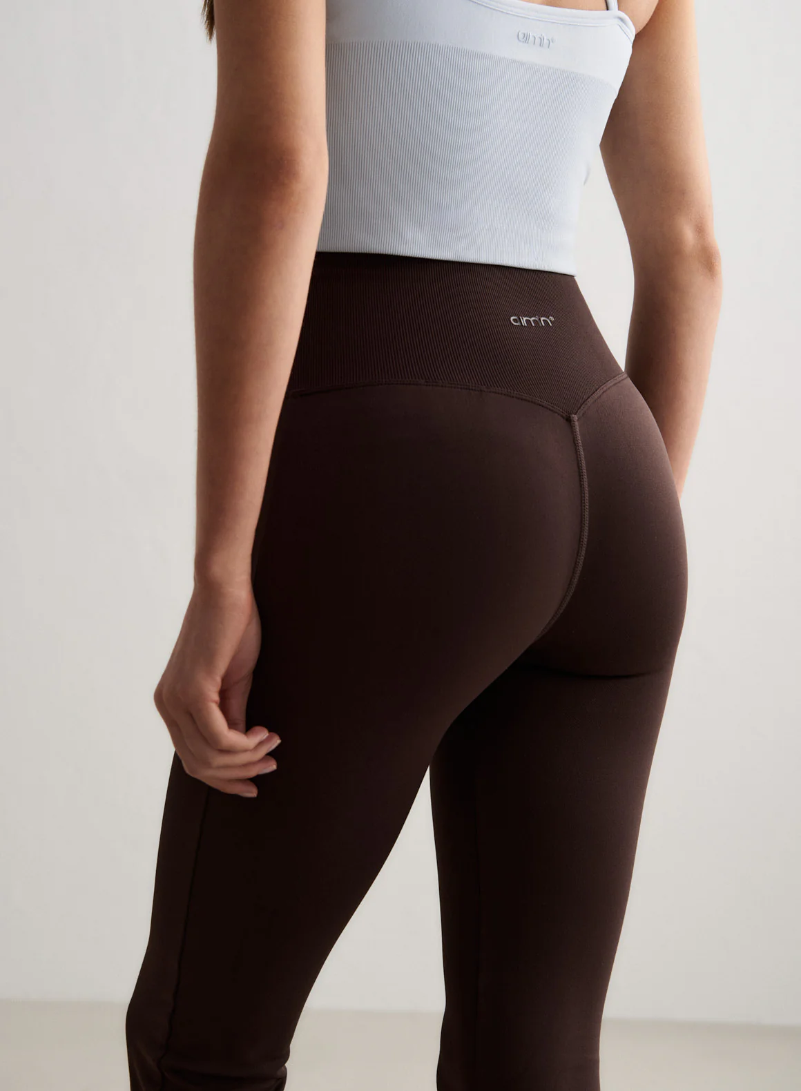 Chocolate Shape Seamless Flare Tights - Image 2