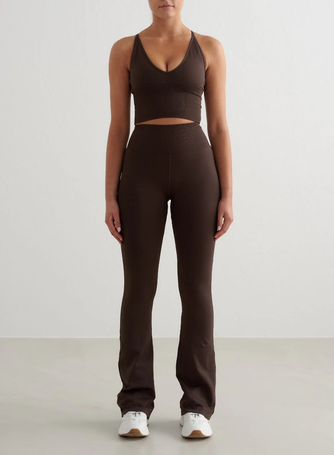Chocolate Shape Seamless Flare Tights & Cross Back Bralette Set