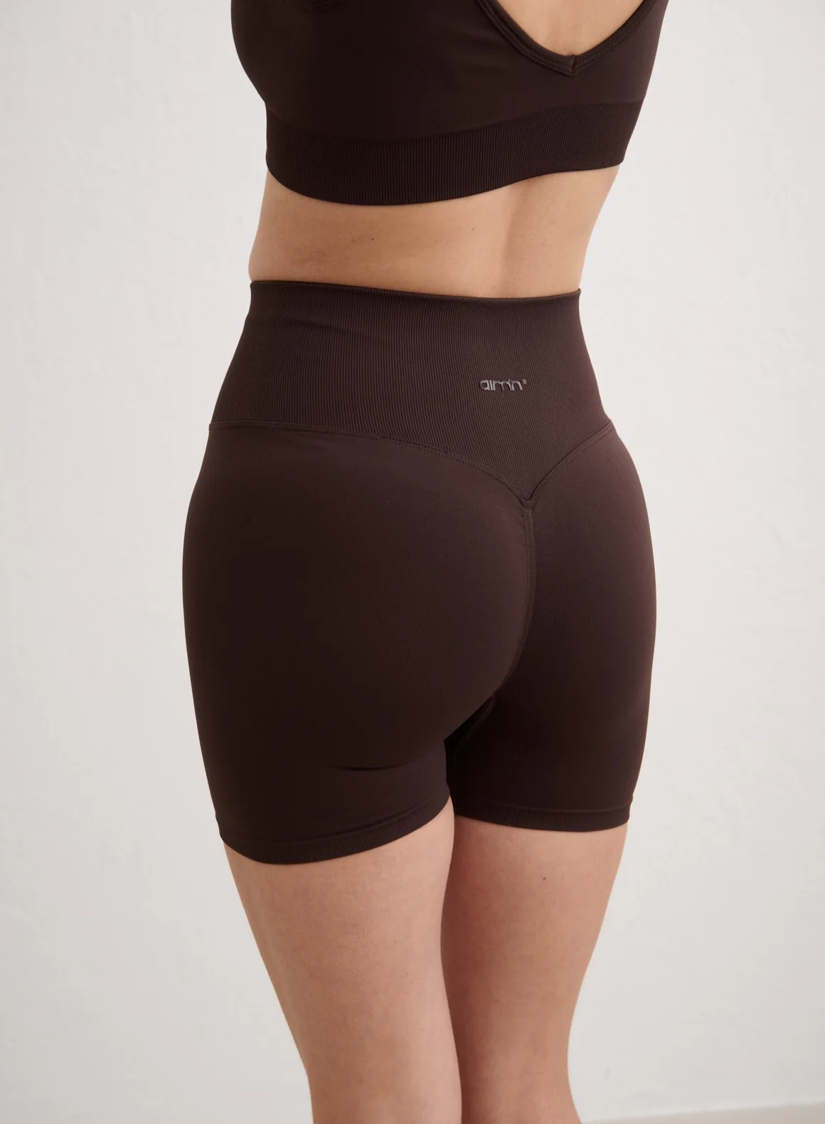 Chocolate Shape Seamless Hotpants - Image 4