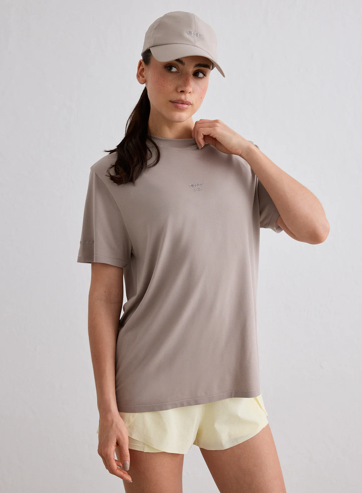 Dark Clay Le Run Seamless Running T-shirt - Image 2